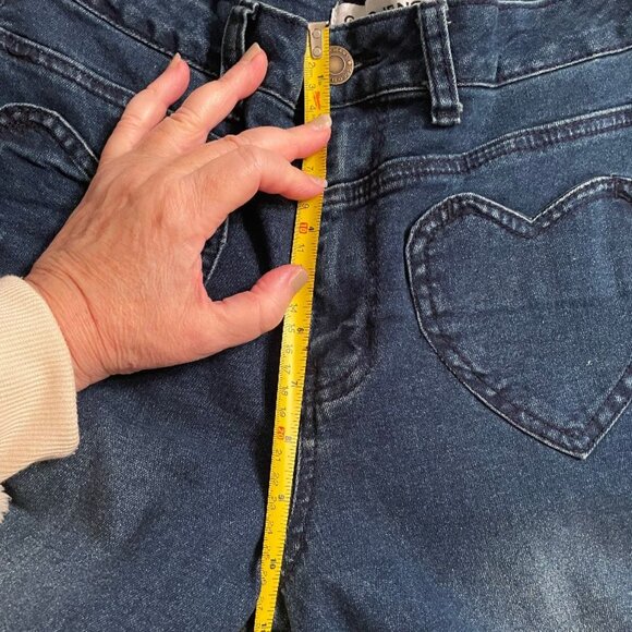 Jeans HEART SHAPED POCKETS front & back,🥳HOST PICK🥳 NWOT, very soft,  29 waist - Picture 10 of 13